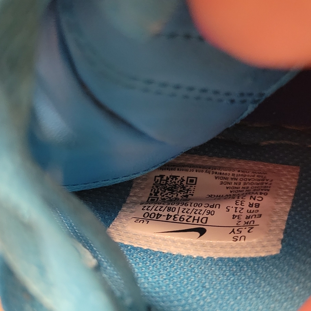 Nike - Picture 5 of 6
